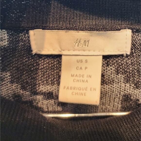 H&M Black & White Boxy Sweater Oversized  Turtle Neck Size S - Picture 5 of 7